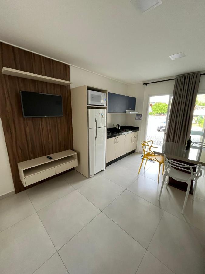 Ambar Beach Apartment Bombinhas Bagian luar foto