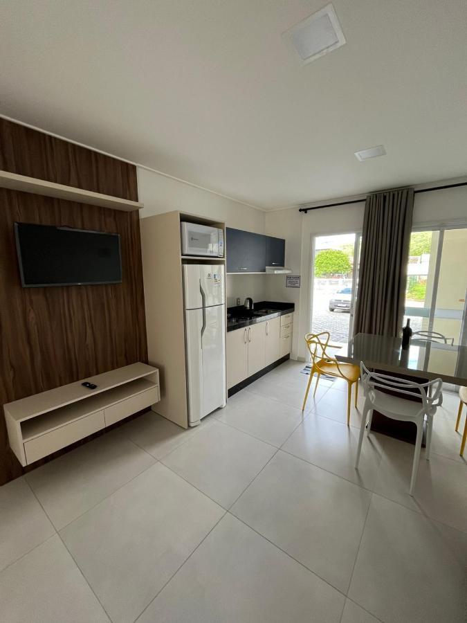 Ambar Beach Apartment Bombinhas Bagian luar foto